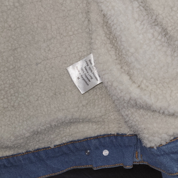 Victory Outfitters sherpa-lined denim trucker jacket. - Picture 4 of 8